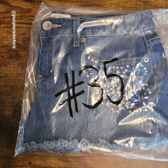 Aeropostale Cut Off Floral Embellished Shorts 6 Medium Light Wash Denim Country - Picture 10 of 10